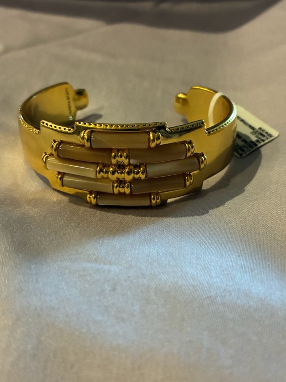 Nwt Kendra Scott vintage gold Ember cuff bracelet in pink mother of pearl